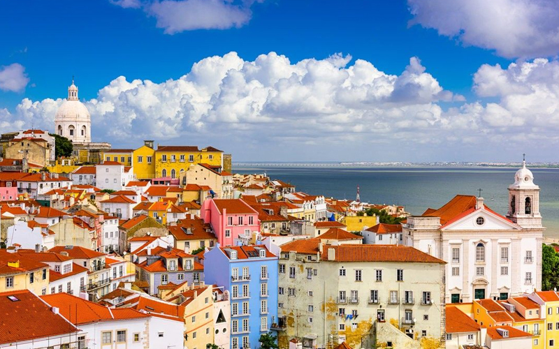 ΛΙΣΑΒΟΝΑ 2.jpg