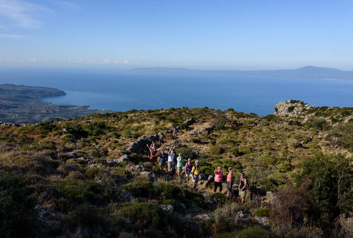 Hiking over Kalamata 9213